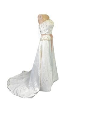 Classics by Eden Womens Wedding Gown Dress Strapless Lace and Jeweled Size 8